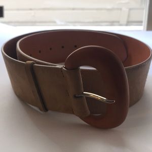 Beautiful leather camel belt M